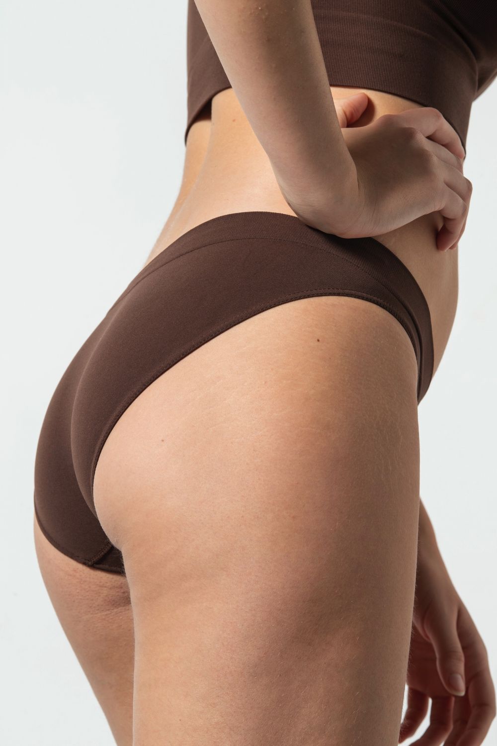 Slip Vita bassa Microfibra SEAMLESS con tassello anallergico RISALTI colore CIOCCOLATO