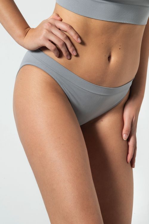 Slip Vita bassa Microfibra con tecnologia SEAMLESS con tassello RISALTI Colore SILVER