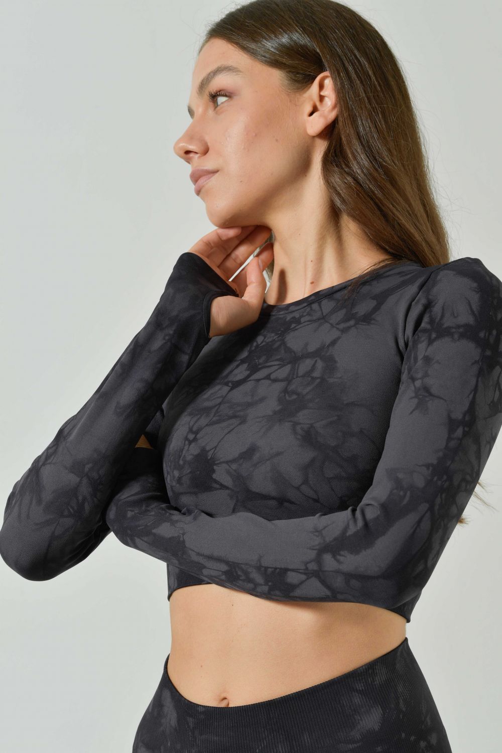 Langarm-Crop-Top mit offenem Rücken, Sculpt Aura Collection