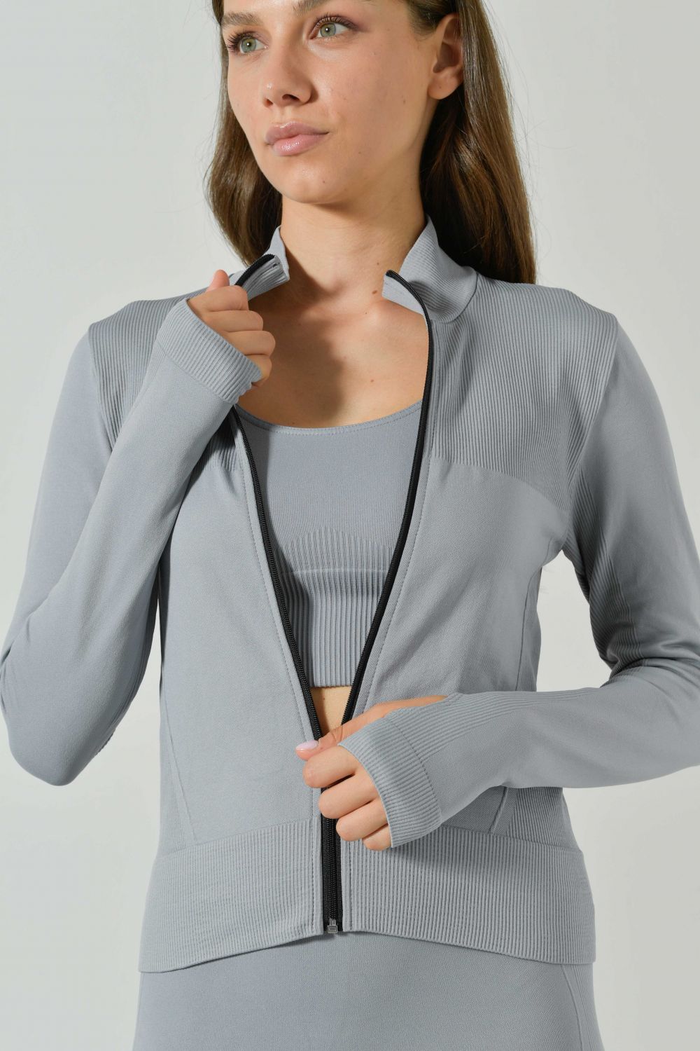 Felpa Sportiva con Zip con dettagli a Costine in Microfibra Seamless, Linea Ilena Limited Edition