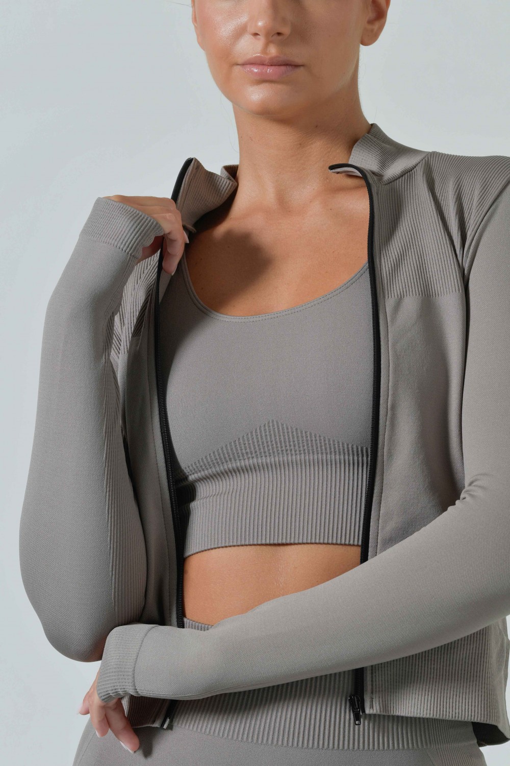 Felpa Sportiva con Zip in Microfibra Seamless Ilena, Limited Edition