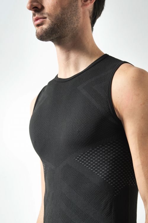 Men's Sleeveless Sports vest: Breathable, Energy Thermoregulating.